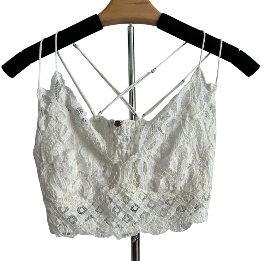 FREE PEOPLE | White Lace Crop Top